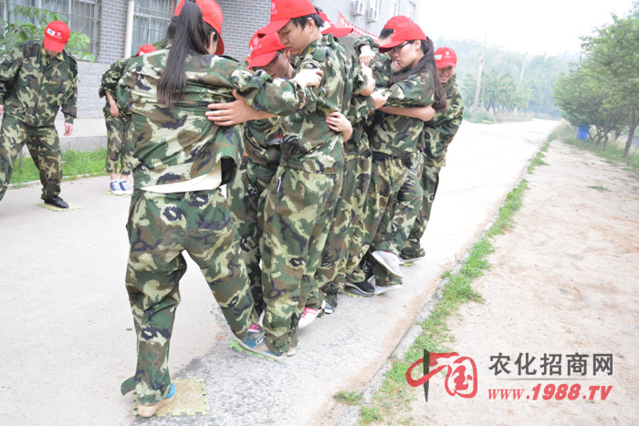 ͨ�^�M�Ɂ��R�d���Α����������҂����挦ͻ����������y�r���҂�Ҫ�������o