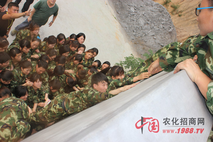 ���I(y��)��-�Լ����ܵ���һ��(g��)�F(tu��n)�(du��)��(qi��ng)���������