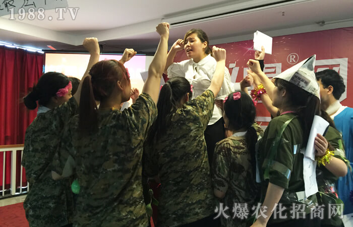 ͑׃�����������