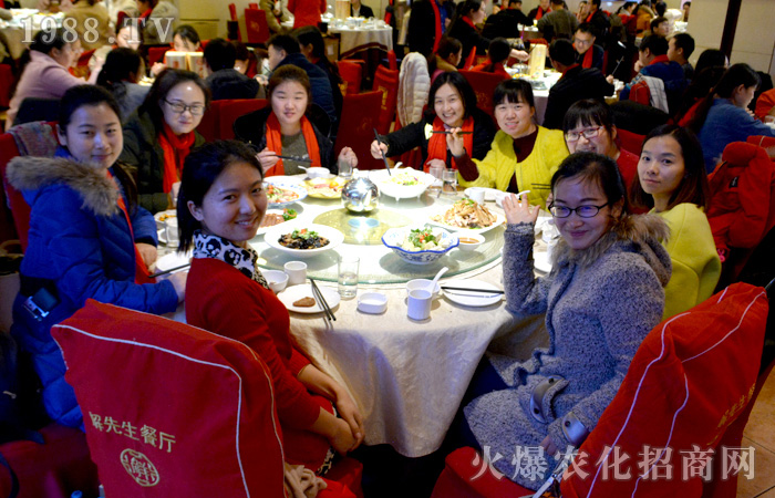 ����һȺ����ůů����