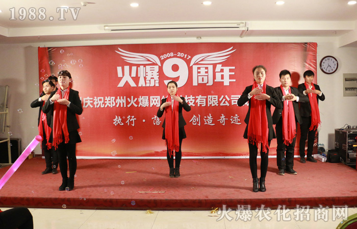 �𱬾�����һ·��ǰ