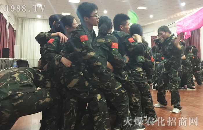 ��������(zh��n)�O�ޣ������J(r��n)�R(sh��)�Լ�