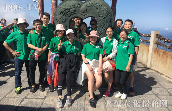 ���g�ɾ��������(y��ng)����ɽ֮��