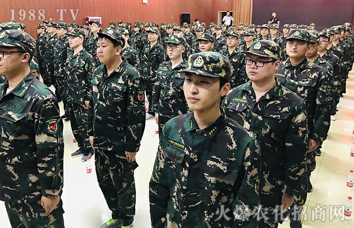 付出不亞于任何人的努力，全力以赴你總會有所收獲！