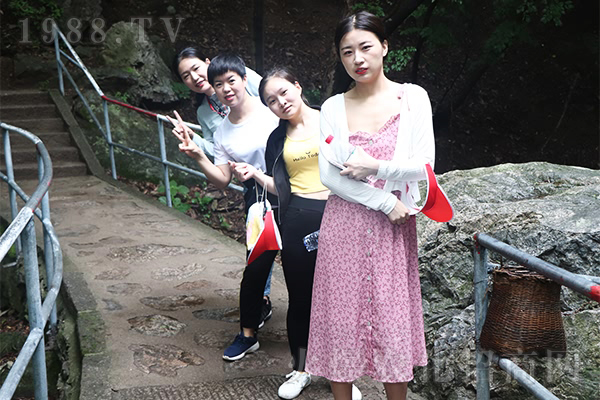 ���Ͼ�ɽ�и�����ƣ�v���ի@�M��