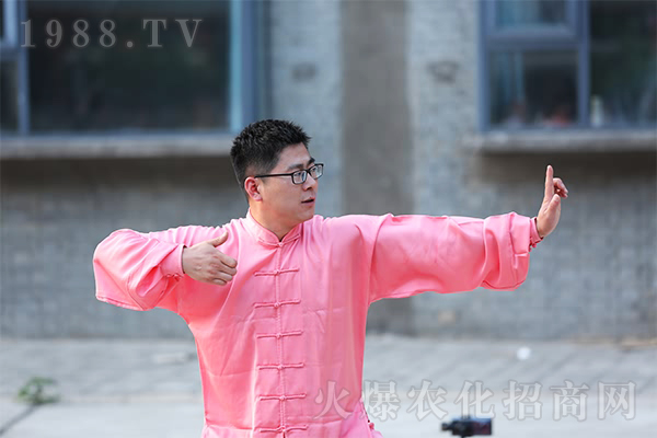 ���Լ���������ˮ���������(zh��ng)��