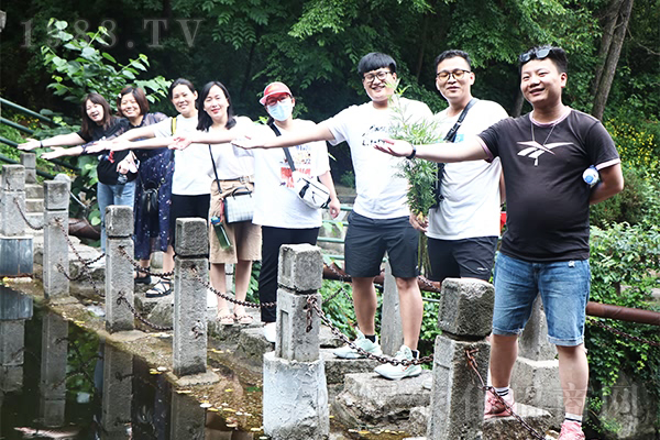 �����𱬾W(w��ng)���Ͼ�ɽ���������������Ї�(gu��)�W(xu��)��(j��ng)��