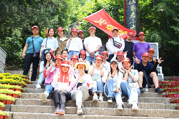 ���g�ɾ������W(xu��)ʥ��