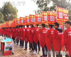 2016ɽ�|ֲ�����ו����r����(zh��n)ʿһ·ǰ����