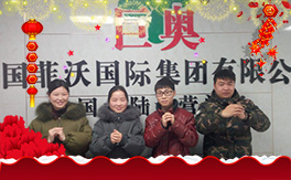 ��Ӣ�����֡�ף����µ�һ������¶����Ц�ݶ�࣡