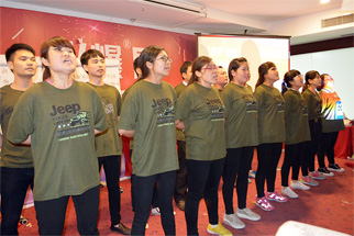 ʿ��չʾ-��Խ������׷��׿Խ