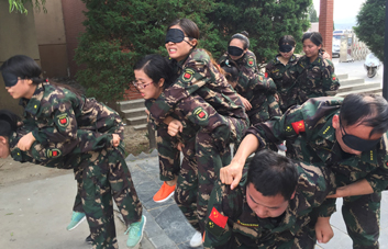 �B��ƴ������Խ������