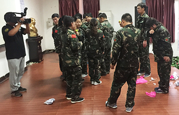 Ҫ��Ȅe�˃�(y��u)�㣬��Ҫ�����������κ��˵�Ŭ����