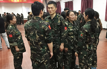 ���ڰl(f��)�F(xi��n)��߅������������߆݌��e�˵�ٝ����