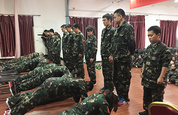 �I�����ǈF꠵ĺ�����һ��һ�ж��Ǳ��ʣ�