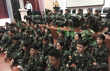 ����������һ���x���㶼Ҫ�ٷְوԳ���