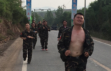 �@���H�H��ͽ�������ǈF꠵��ں���