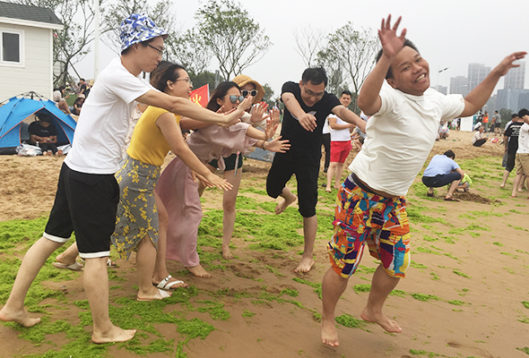 �t�߾G�䡢�̺��{(l��n)�����𱬾W(w��ng)ȫ�w�T���ഺ�w�P(y��ng)������(m��ng)���u��