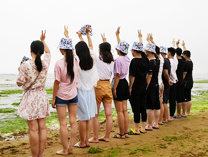 �𱬾W(w��ng)���u֮�����gЦ�c��(m��ng)���R�w��