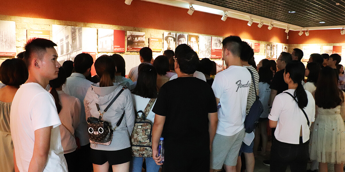 �����Ǟ��˸��õ�ǰ�У�����׷�����ˣ�