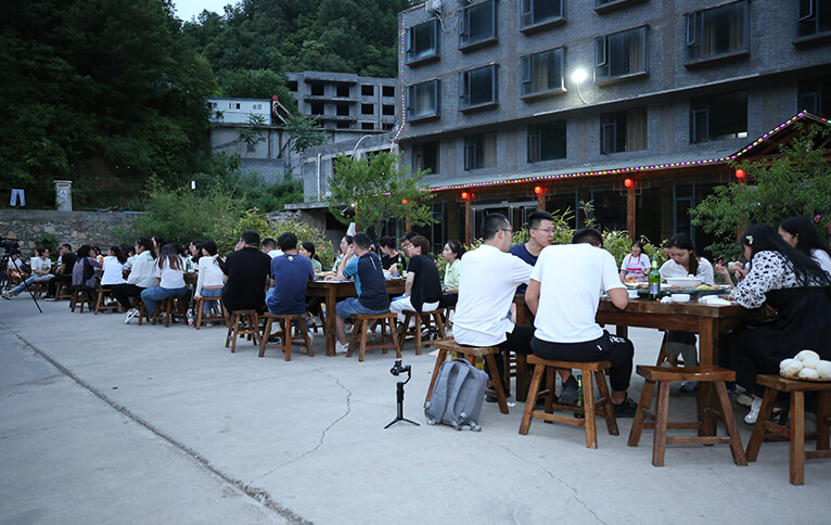 �𱬾W(w��ng)�Ͼ�ɽ�������֮��ҹ��g