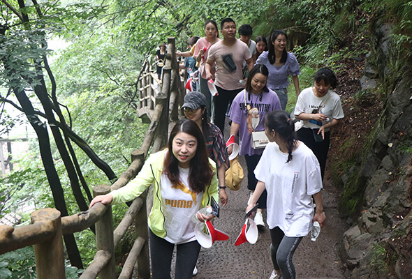 ���[��ɽ��ˮ��չ�����L(f��ng)����