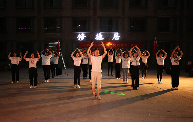 �𱬾W(w��ng)�Ͼ�ɽ�������֮��(y��u)���赸