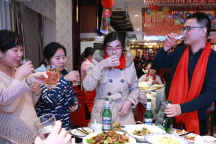 �𱬾W(w��ng)�����c�k������Ů���Ԓδ����