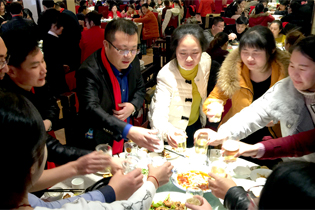 �ο��cʳƷ�W(w��ng)�e��ͬ�����ل�(chu��ng)�x����