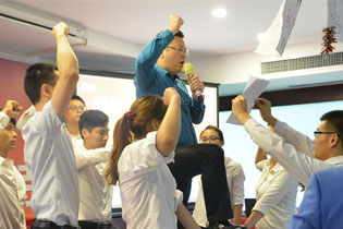 �Q��һ���K�����Mһ����������һ�l������һ���ˣ����A�����(m��ng)��