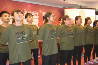 ��(qi��ng)����(j��ng)��(zh��ng)���R(sh��)���I(y��ng)��F(tu��n)�(du��)�����҂�����õĈF(tu��n)�(du��)��