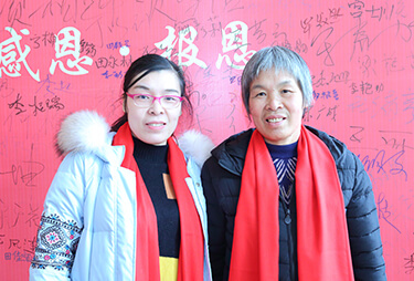 ��������L(zh��ng)��ĸ�������²�����(j��ng)���cĸ�H��Ӱ��