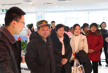 �íh(hu��n)�����ù�������ĸ�������T����ĸ���^�𱬾W(w��ng)��